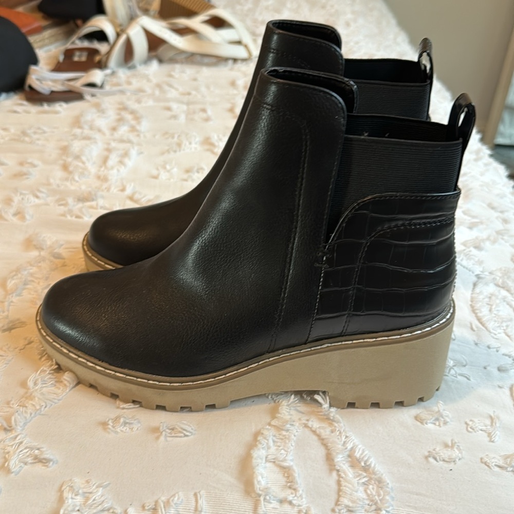 Booties - Picture 3 of 5